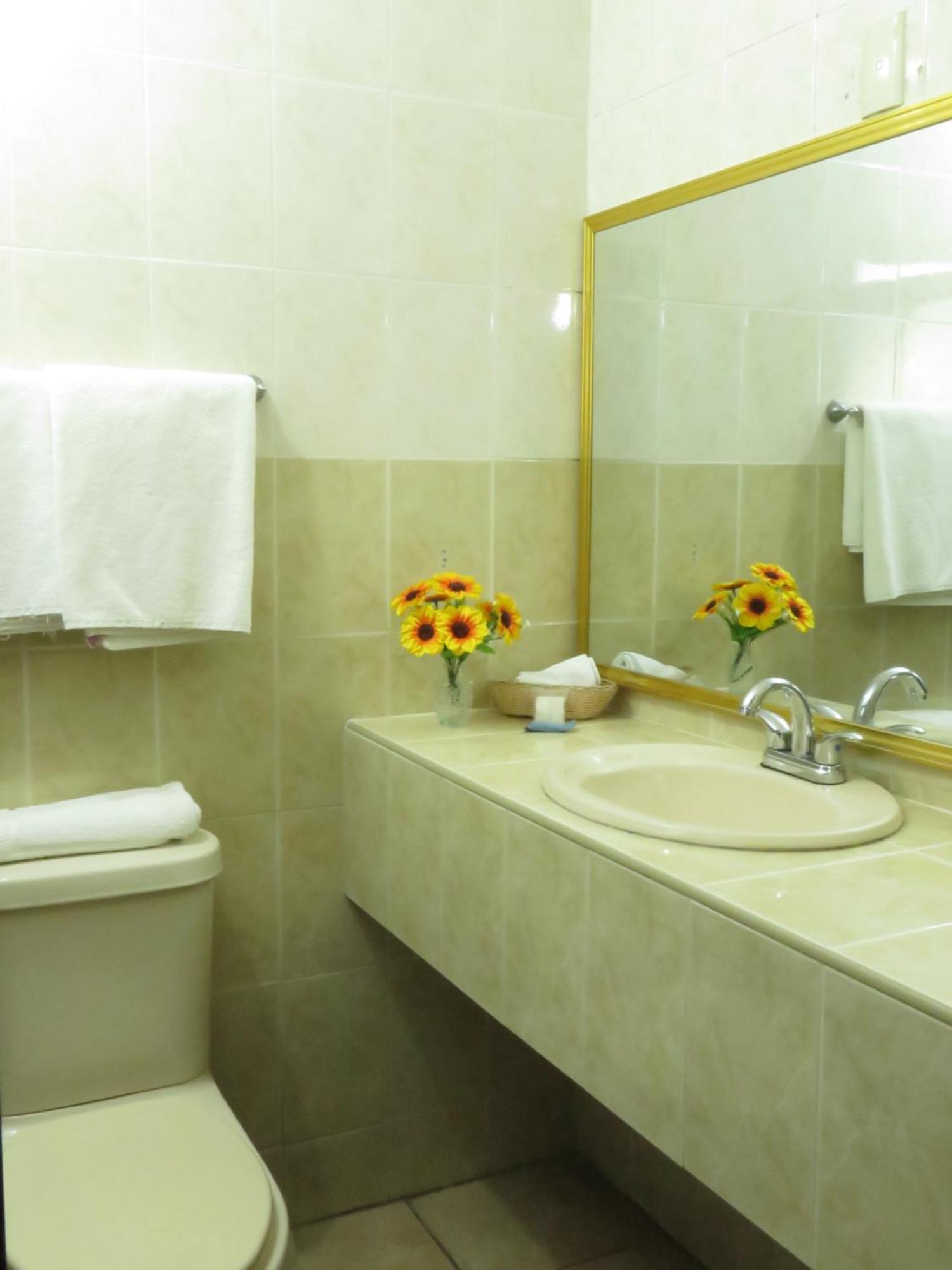 Hotel Los Girasoles Tepic Extérieur photo