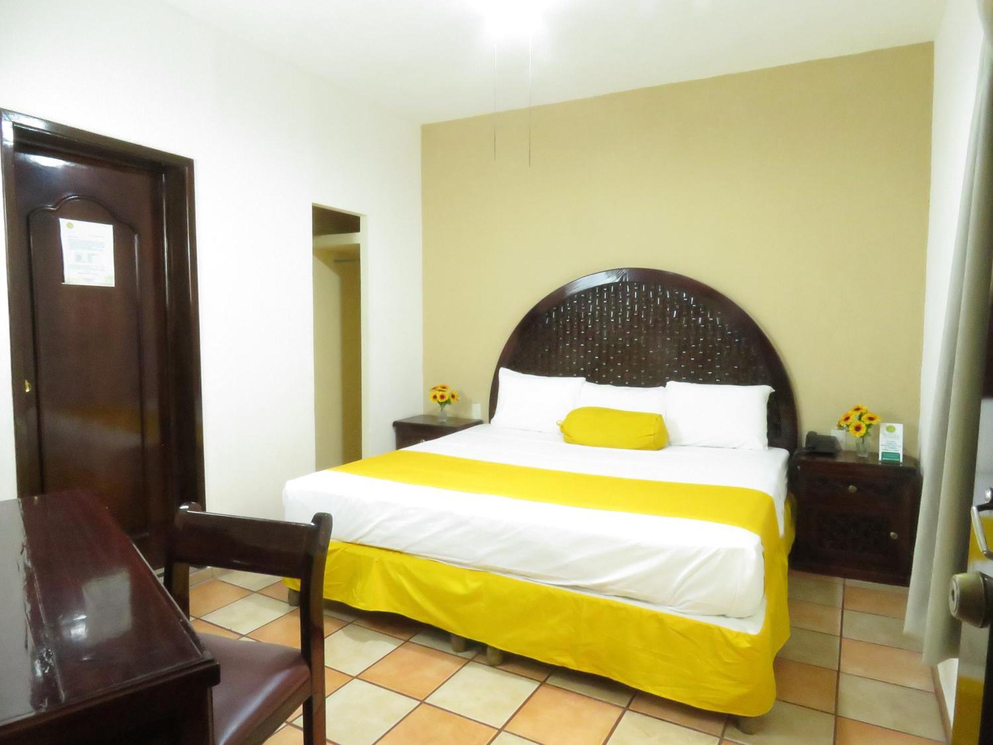 Hotel Los Girasoles Tepic Extérieur photo